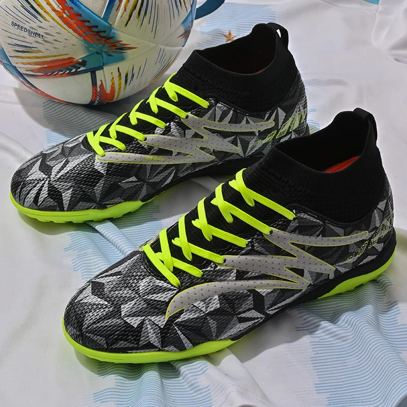

Новые весенние эластичные футбольные бутсы для взрослых: противоскользящие, амортизирующие, мягкие, с шипами, для тренировок и легкой атлетики