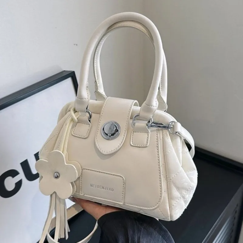 

Ladies Wonderful Shoulder Bag Great Design And Excellent Quality Perfect For Gifts And Surprise Packages