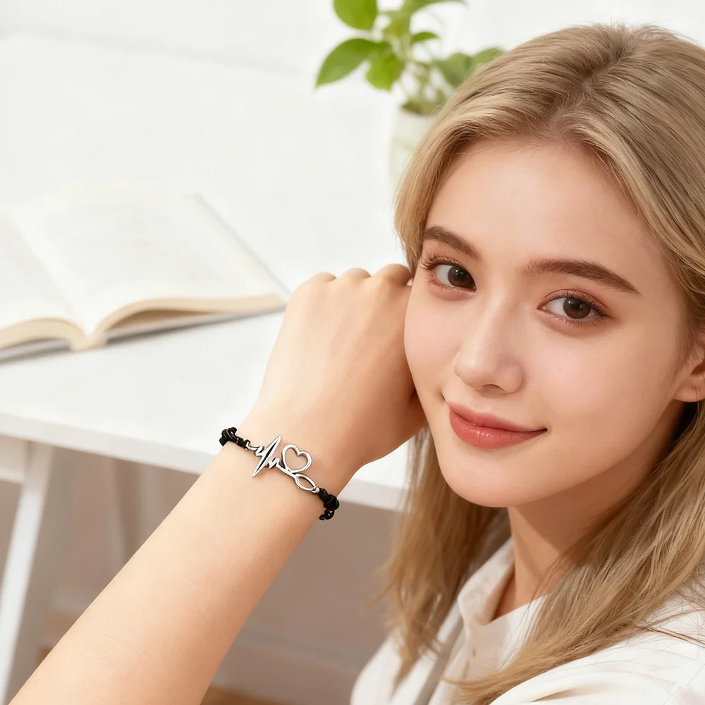 Electrocardiogram Stethoscope Charm Bracelet Classic Medical Theme Rope Chain Pendant Bangle for Women Girls Simple Accessory