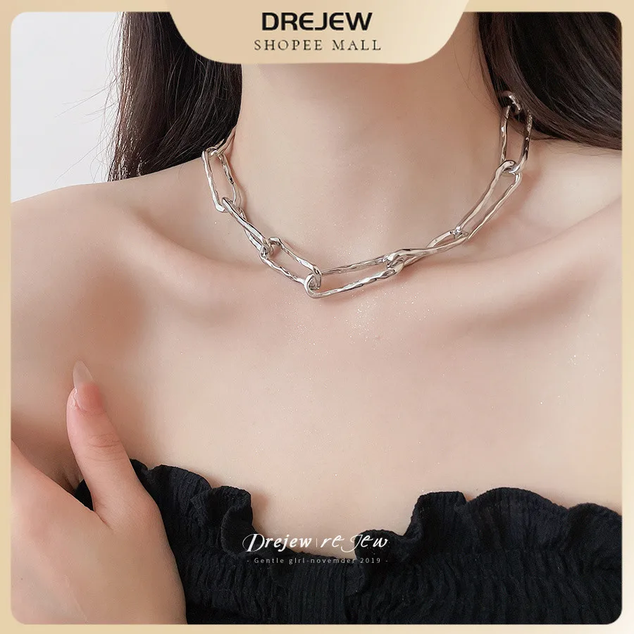 DREJEW Metal Pleated Chain Necklace Light Luxury High End Clavicle Chain Cold Style Fashion Versatile Accessories for Women
