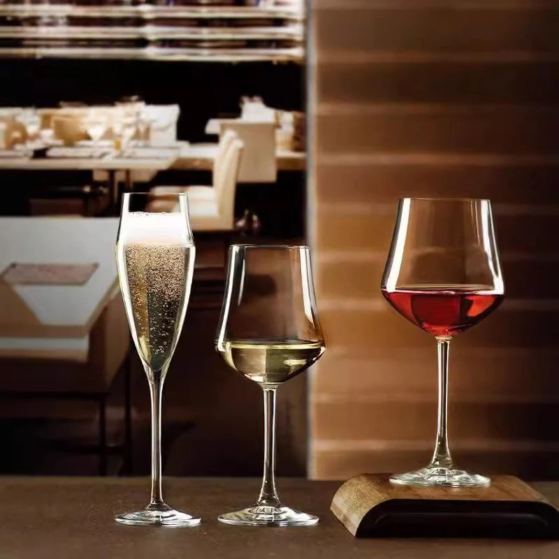 

goblets, crystal glass champagne glasses, sparkling wine glasses, tall water glasses