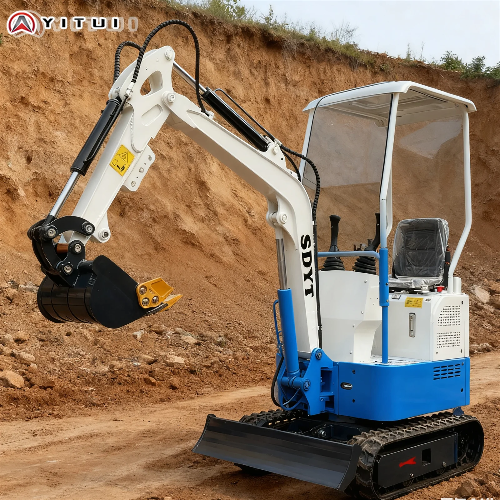 Facile da usare Mini escavatore per cabina domestica con motore Kubota per cingoli antiscivolo da 1,8 tonnellate da 2 tonnellate personalizzato