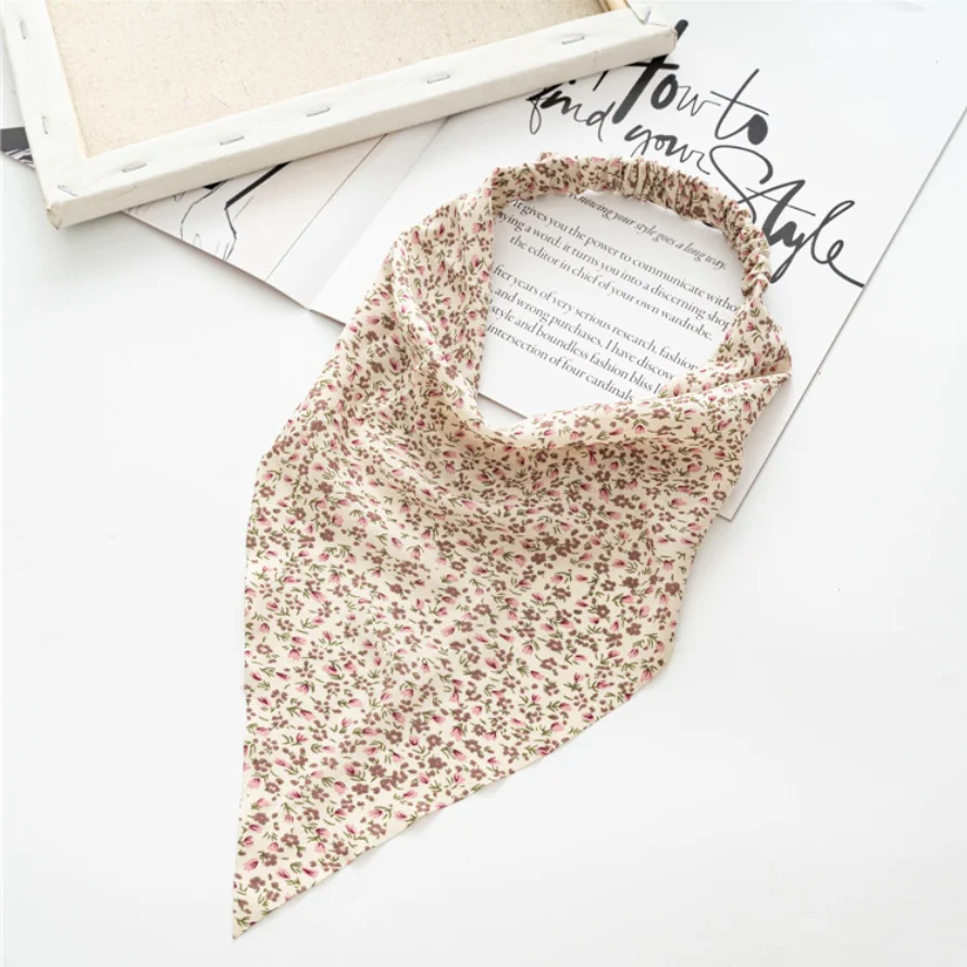 Damen Kleine Blumenmuster Stoff-Bandanas Mädchen Frische Dreieckige Kopftücher Damen Sommer Herbst Haarschals Haaraccessoires Turban – Detail 17