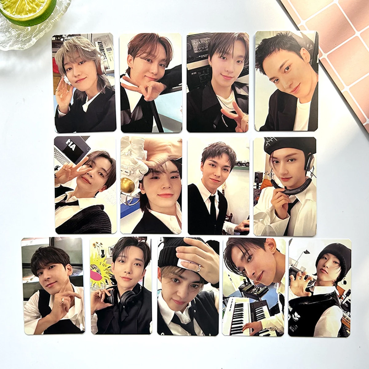 Kpop 17 Photocard 13pcs/Set Double Sides Printing Korean Style LOMO Card Jeonghan Wonwoo Joshua Mingyu DINO WOOZI Fan Collection