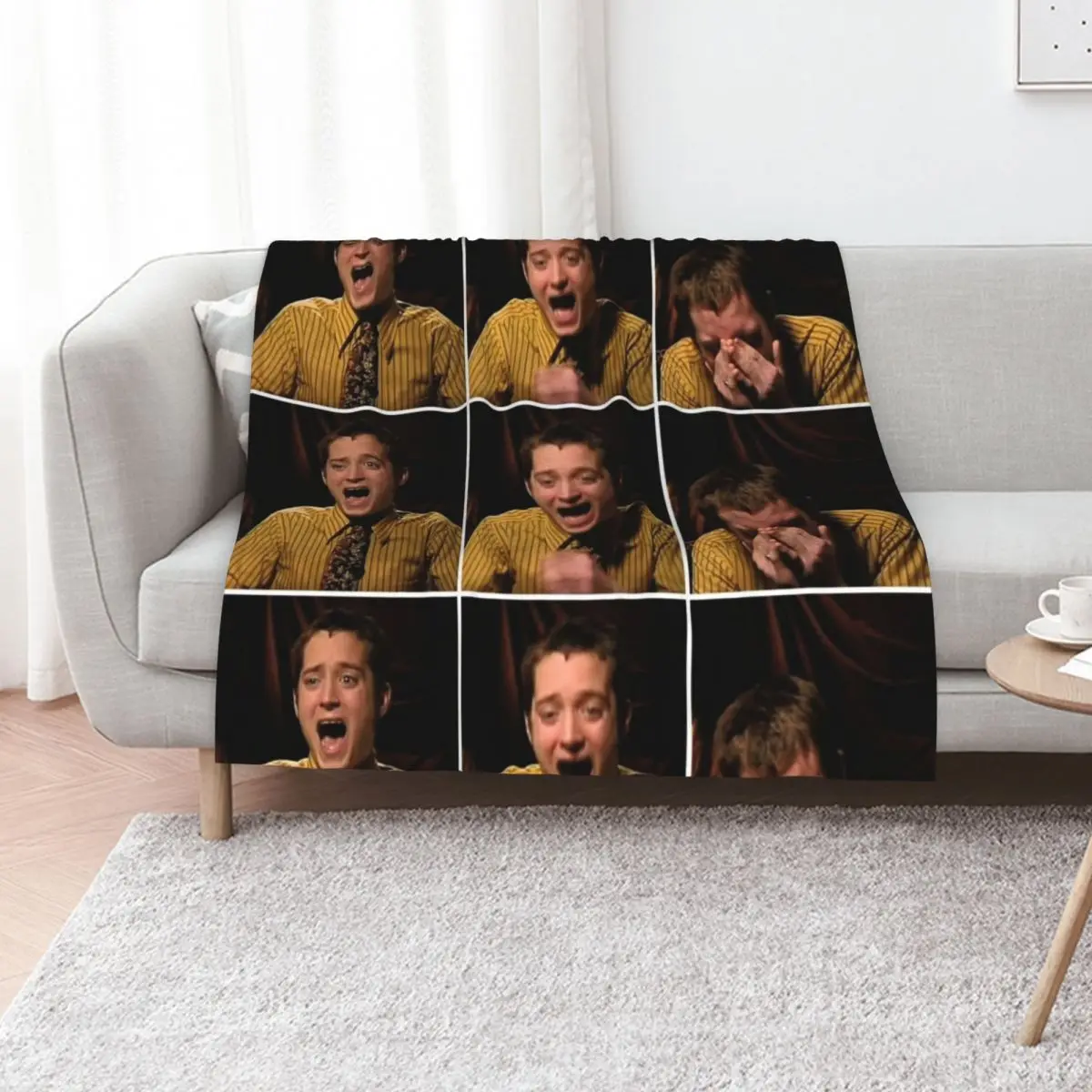 elijah wood laughing Throw Blanket Decoratives Summer For Baby manga anime Blankets