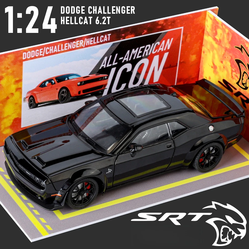 

1:24 Dodge Challenger Hellcat Redeye Alloy Muscle Car Model Sound and Light Pull Back Children's Toy Collectibles Birthday gift