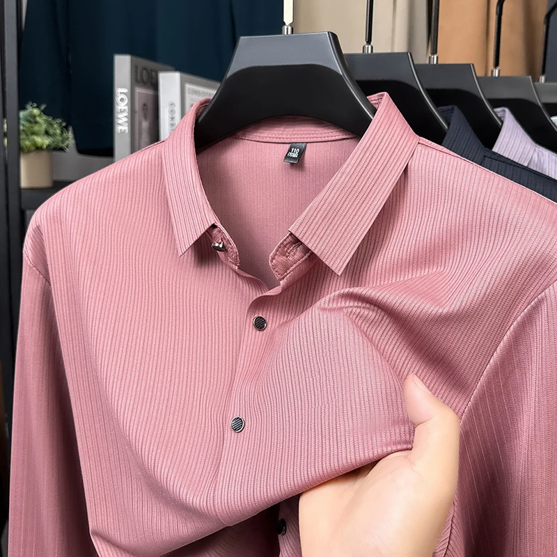 Camisa de solapa de calidad Original para hombre, ropa de ocio de negocios de manga larga con patrón Vertical de Color sólido a la moda exquisita de otoño