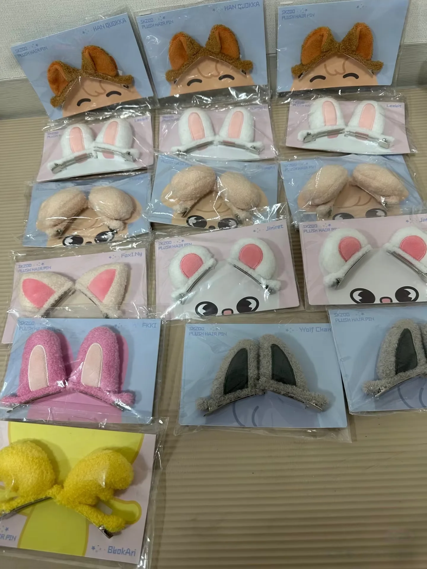 Pinzas para el pelo de peluche con imagen de dibujos animados del 6º FM de SKZOO, grupo de ídolos coreanos, con personajes de Hyunjin, Felix, LeeKnow, Han y BangChan, accesorios decorativos bonitos