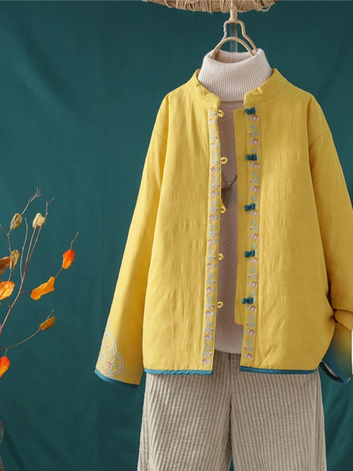 

Loose Women's Cotton Linen Embroidered Jaet Retro Chinese Button Design Winter Outerwear Comfortable Fit Long Sve Coat