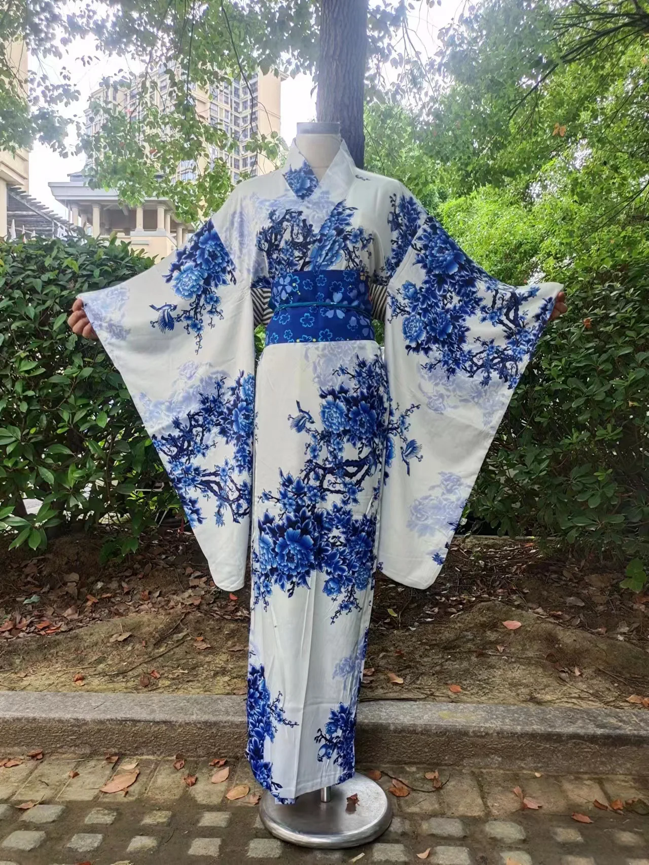 Kimonos Woman Japanese Kimono Cardigan Cosplay Shirt Blouse Japanese Yukata Female Summer Beach Photography Clothes Kimono