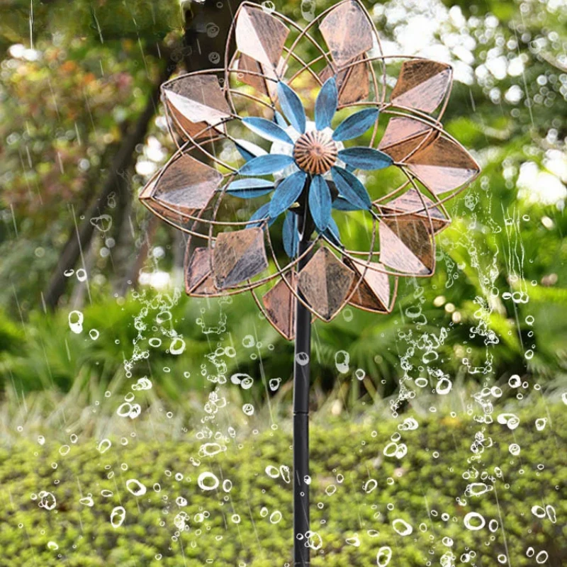 Solar-Powered Garden Windmill Classic Metal Yard Decoration Rotating Outdoor Light-Up Spinner Decorative Iron Ornament