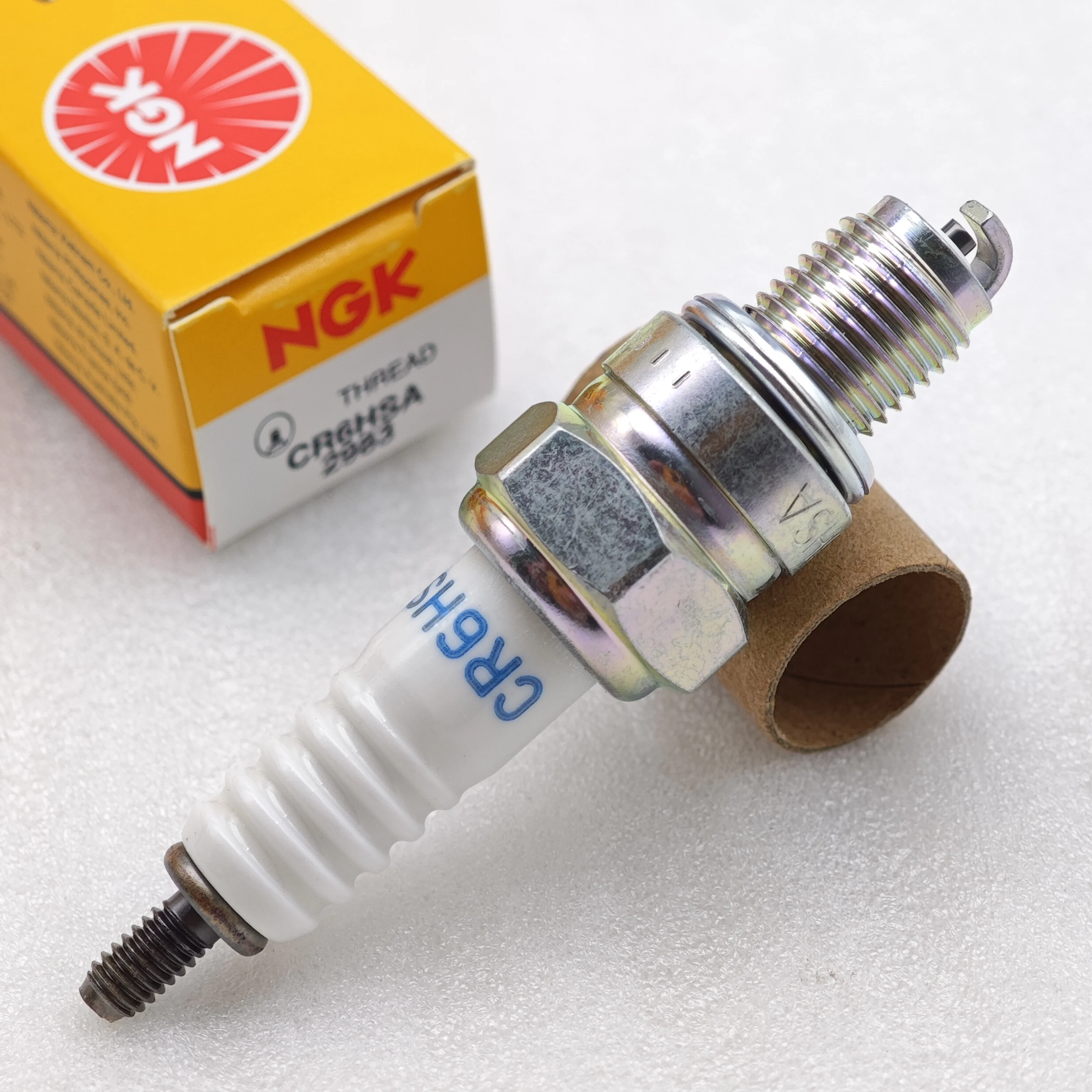 1pcs CR6HSA 2983 NGK Spark Plug