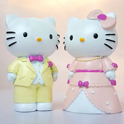 

Sanrio Hello Kitty Tabletop Decoration Piece Cute Couple KT Cat Wedding Companion Hand Gift Car Figure Valentine's Day Gift