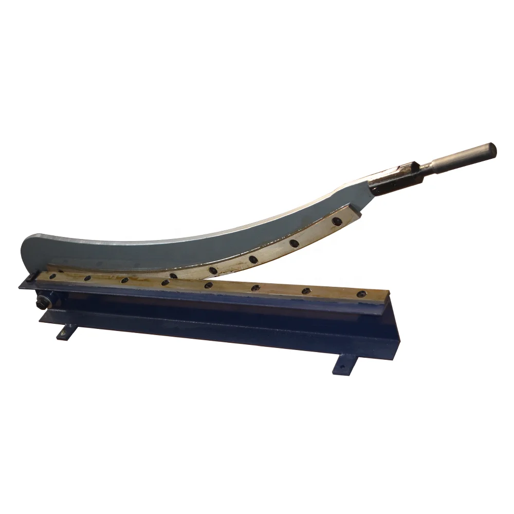 Blade and manual pendulum shears