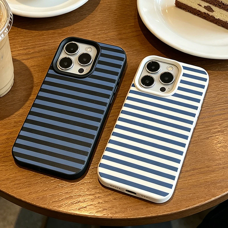 Marineblau gestreifte Kunstleder-Handyhülle für iPhone 17 Air 16 E 15 14 Plus 13 12 11 Pro Max XS Max – Weiche Silikonhülle