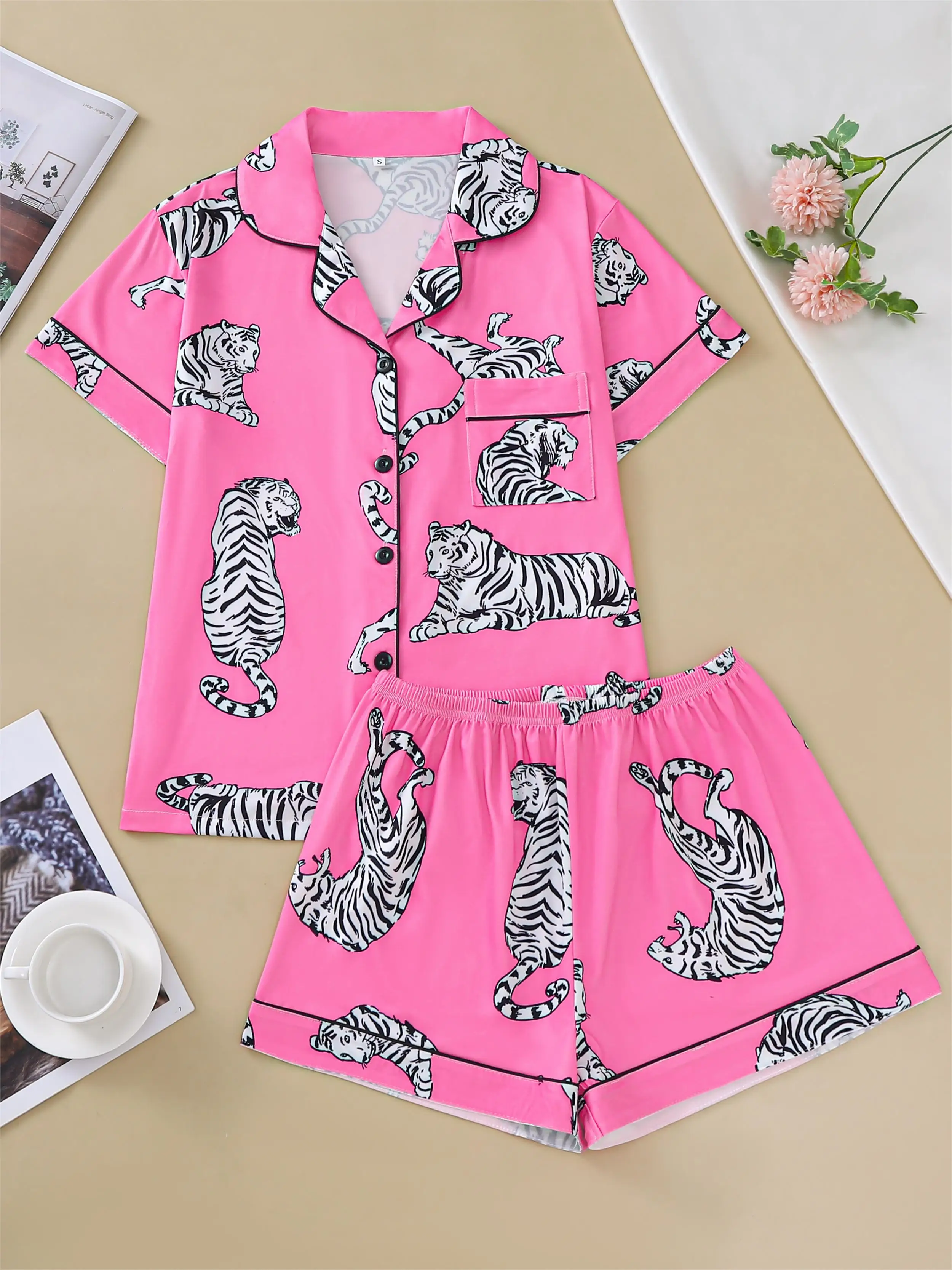 Pink Tiger Double Short Women\'s Printed Pajama Set Collar Short Sleeve Top and Loose Shorts Comfortable Women\'s Pajamas