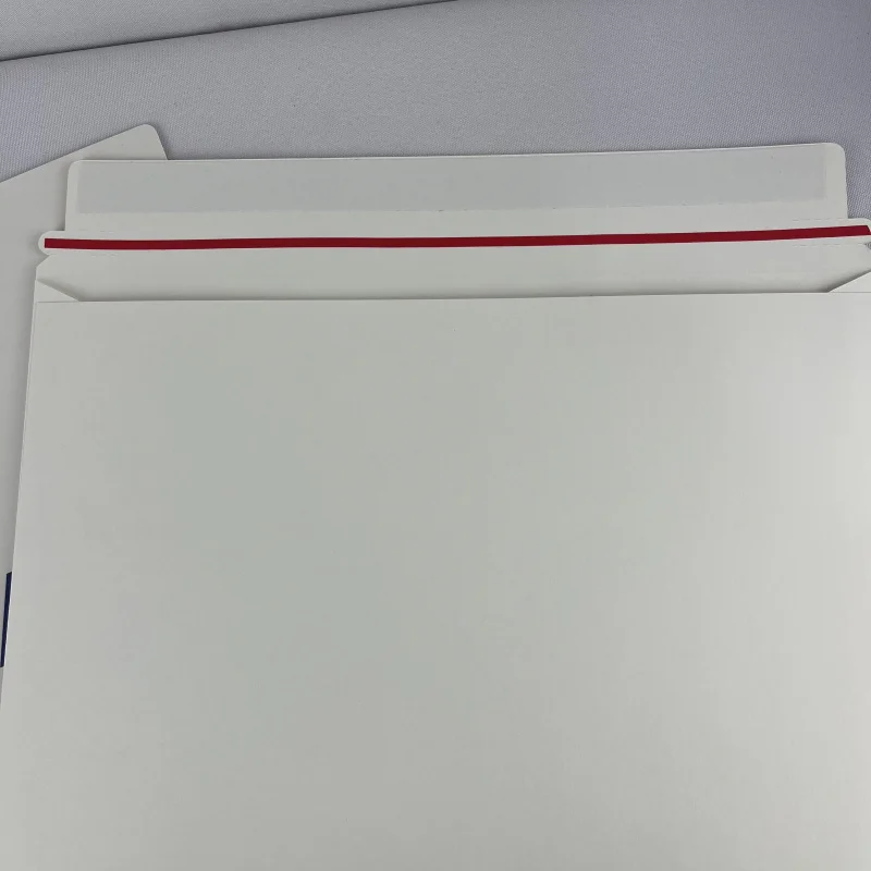 envelopes de papel kraft autoadesivos com design personalizado