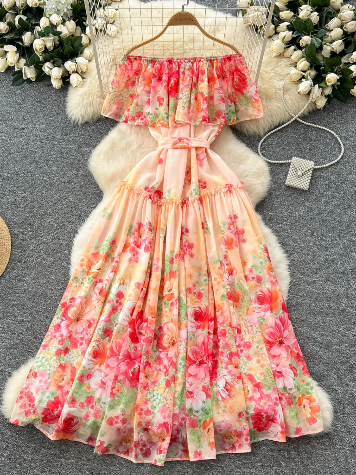 Ele A-Linien-Midikleid mit hoher Taille, Blumendruck, One-Shoulder-Design und plissierter schlankmachender Taille aus Chiffonmaterial