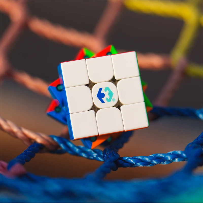 48 PCS Magnetic Fast Silent Cube Professional 3x3 Speed Cube Spin Faster Zero Delay Ultra-Fast Turning Magic Cube Puzzle Kid