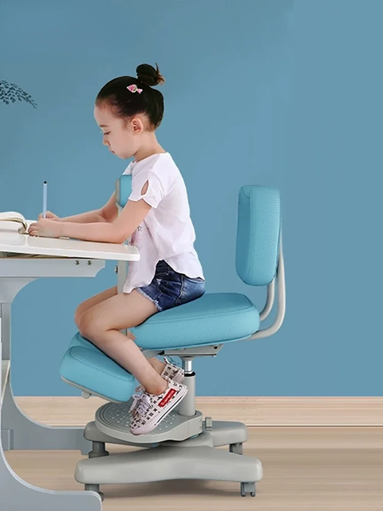 Children's learning chair can be adjusted for lifting.