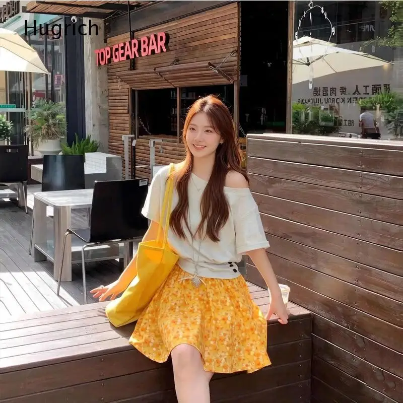 Fresh Orange Floral Print A-Line Skirt Elastic Waist Loose Swing Hem Soft Breathable Mini Skirt for Daily Street Matching