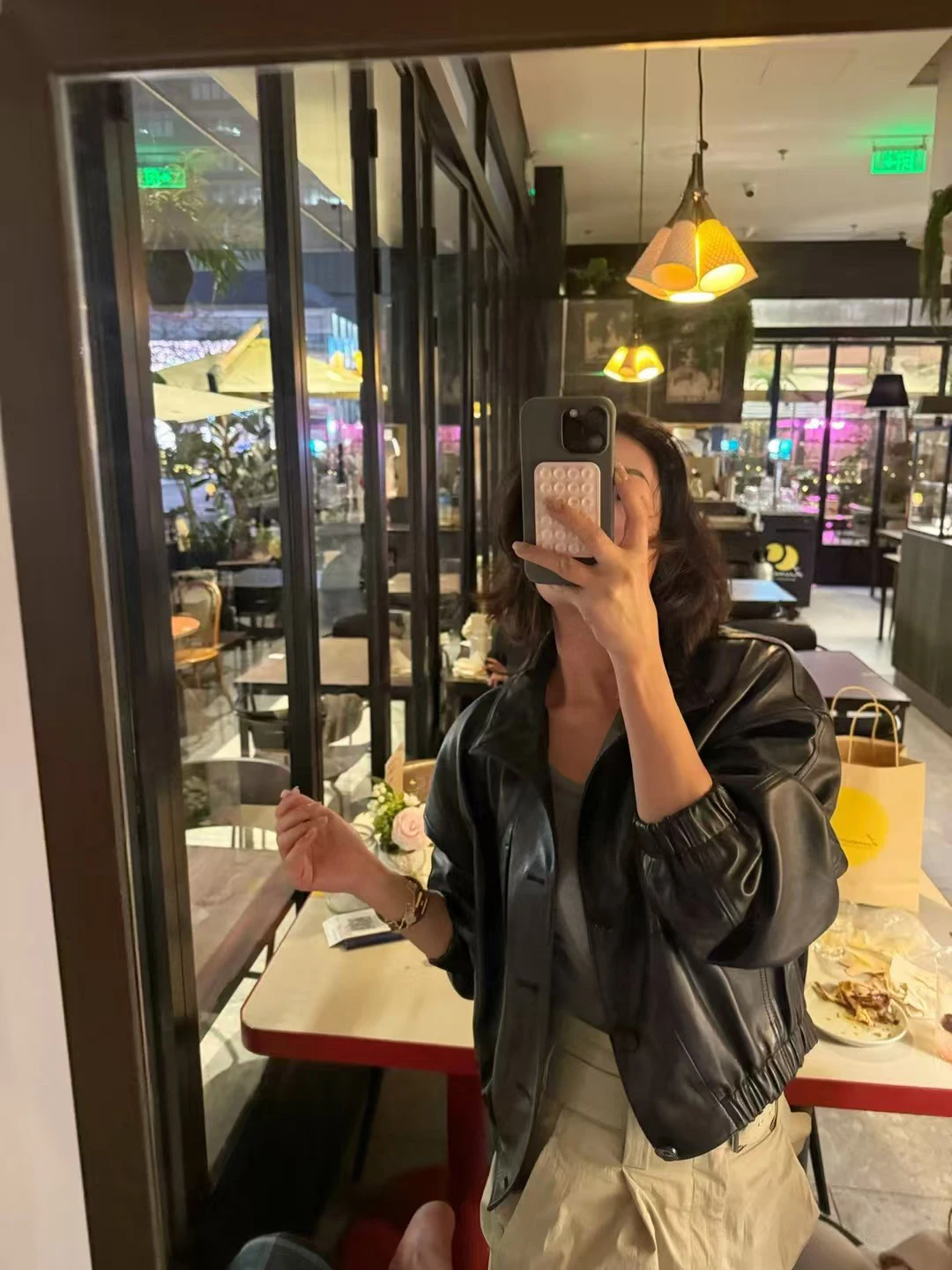 

Весна 2026: Женская кожаная куртка из натуральной овечьей кожи, окрашенная в танинной красильной мастерской, прочная, с длинными рукавами, однотонная, для химической чистки