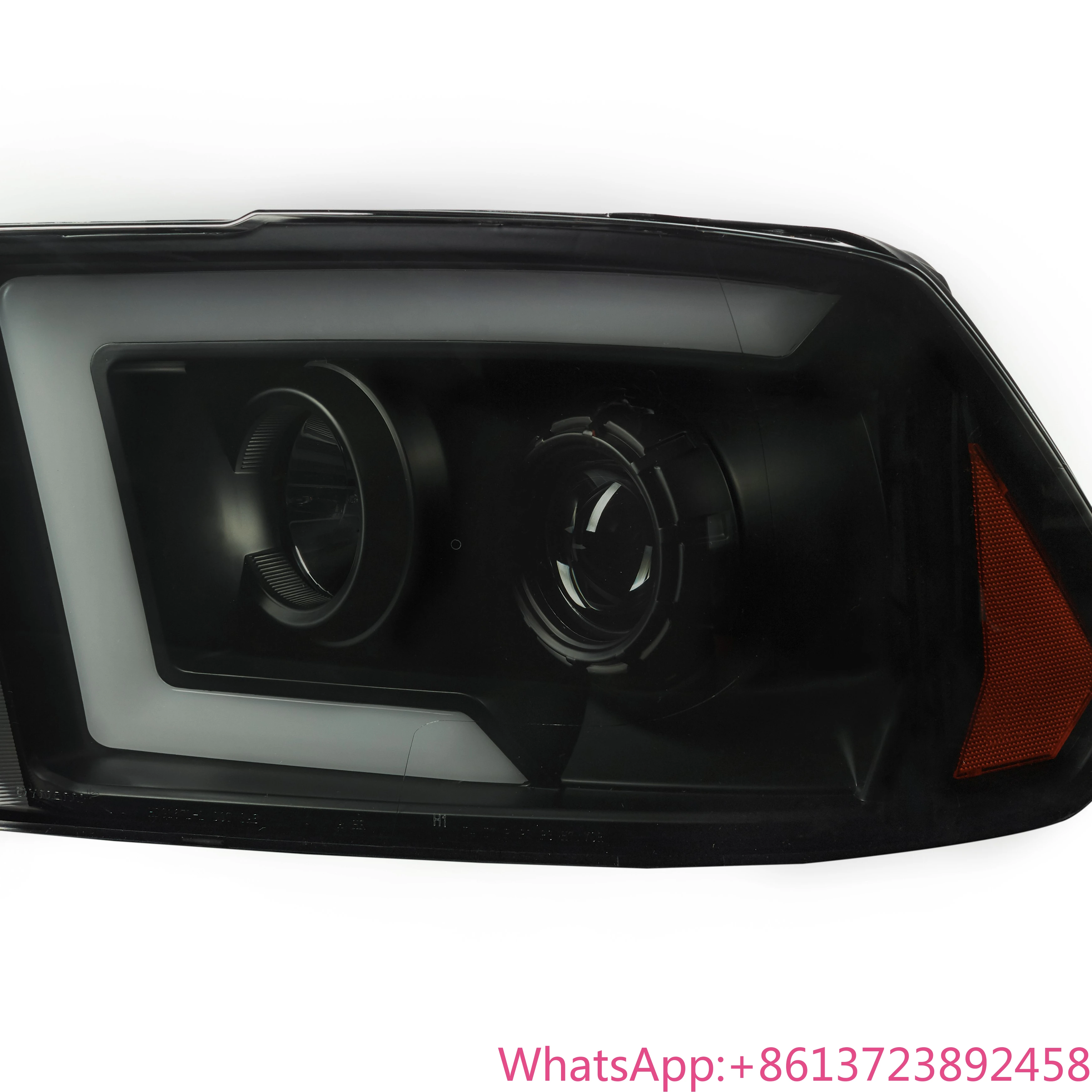 Hot-selling Switchback Sequential DRL/LEDS SEQUENTIAL SIGNAL C-Bar Projector Headlights  FOR2009-2018 Dodge RAM  (Black/Smoke)
