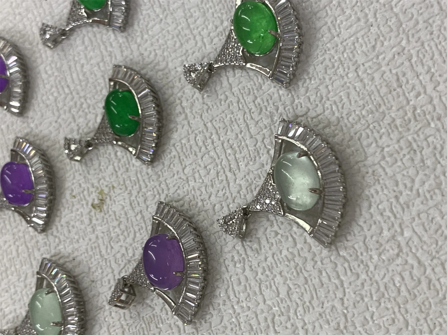 1pcs/lot S925 silver inlaid natural jade pendant Greenish-purple-cyan sector Melee diamonds Exquisite workmanship Gifts women