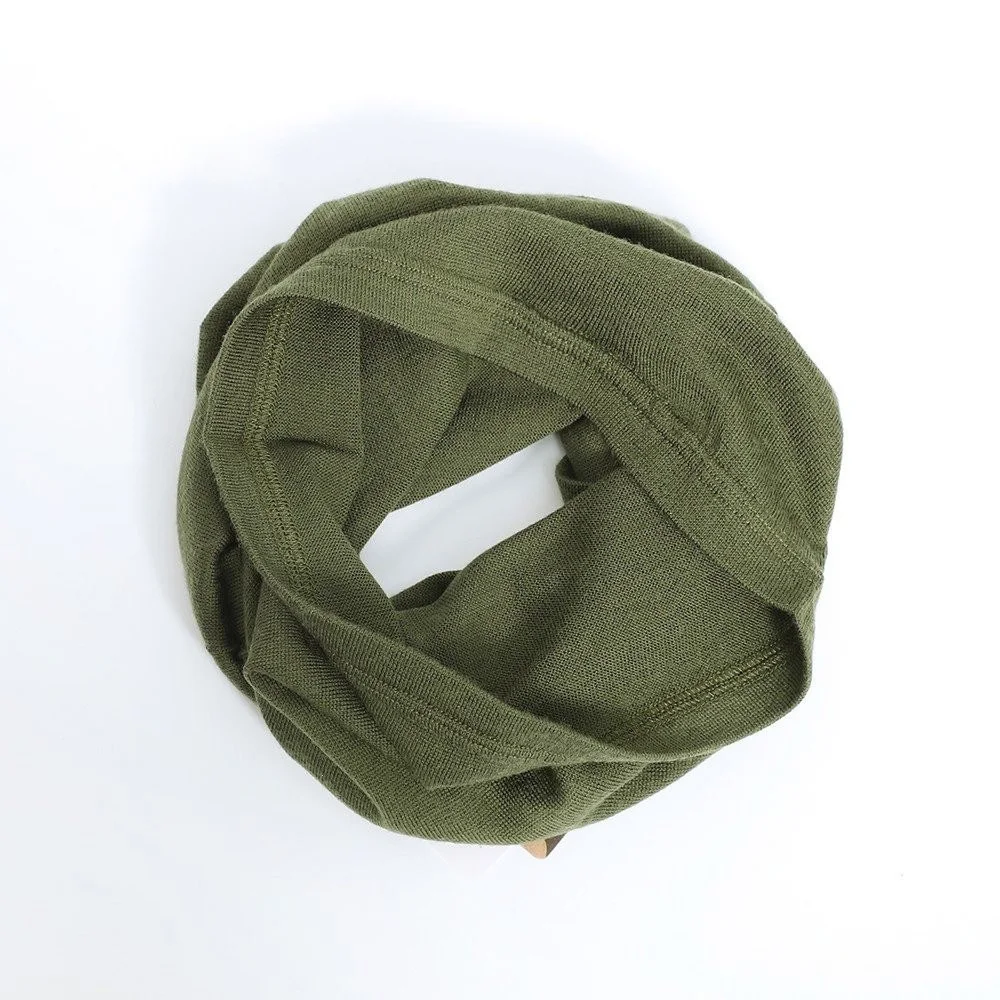 

Unisex Merino Wool Seamless Neck Gaiter Scarf– Thermal Bandana & Face Mask, Warm Neck Warmer for Outdoor Hiking