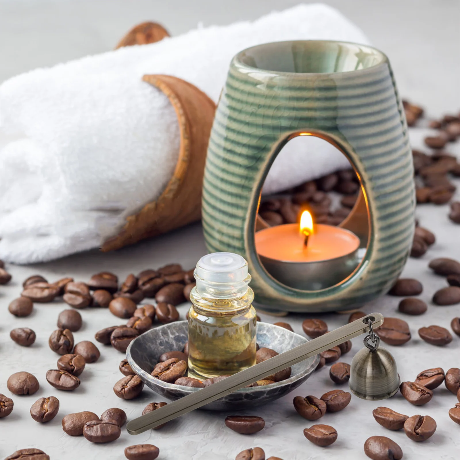 Antyczny metalowy gaszacz do palców o długości 6,29 cala z długim uchwytem, narzędzie do gaszenia płomieni, zapewniające bezpieczeństwo knotów, w stylu vintage, stoper do ognia do domu.