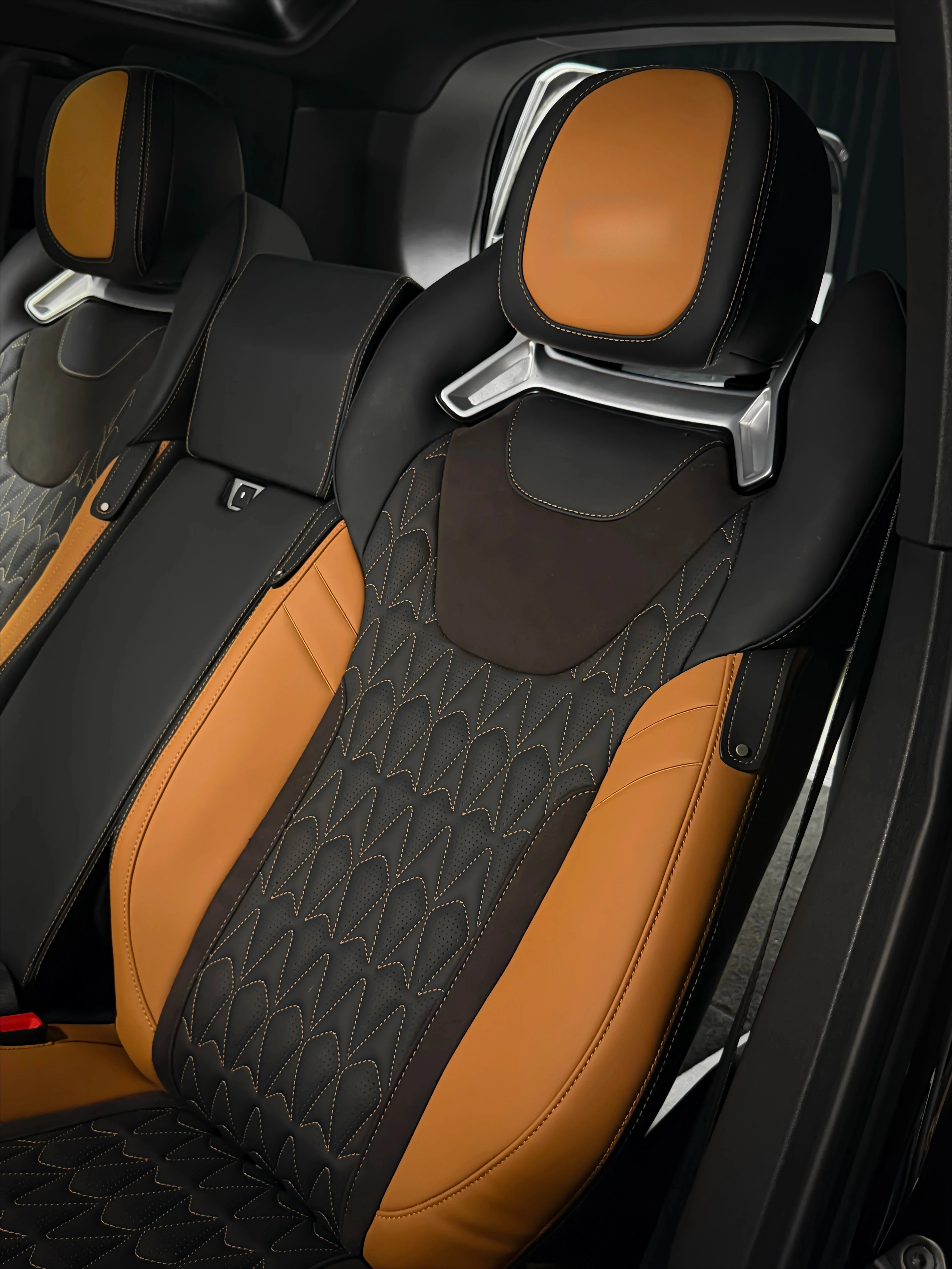 Foldable Large Space Four-seat Kit with Armrest Box Luxury Suv Seat Kit for Land Rover Defender 110 130