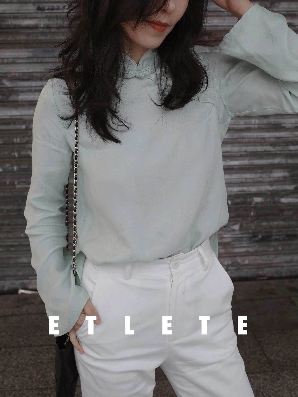 

ETLETE Commuter Sle Retro een Collar Handmade Button Women's Overhead Top Simple Design Regular Fit Long Sve Knitted S...