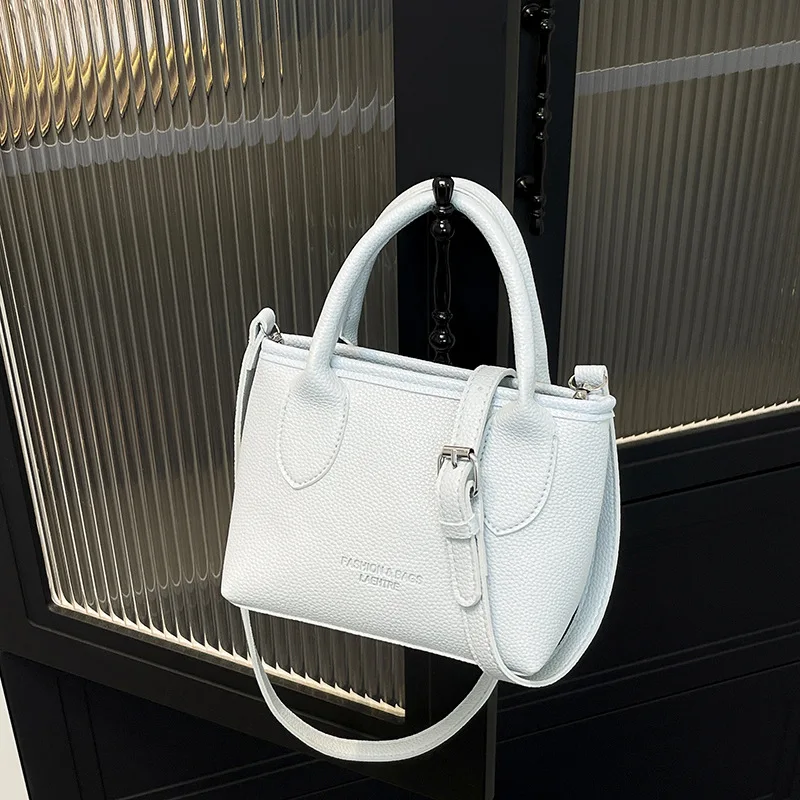 

Luxury 2025 Women's Vintage Inspired Shoulder Bag, Quilted Crossbody, Multi-Functional Casual Shopper for Weekend & Travel​