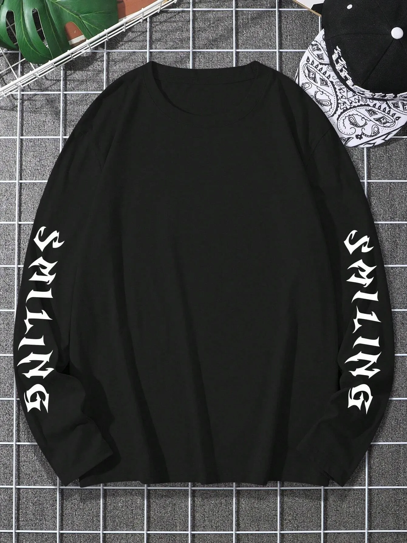 เสื้อยืดแขนยาวผู้ชายรุ่นใหม่สำหรับฤดูใบไม้ผลิและฤดูใบไม้ร่วงปี 2025 โดดเด่นด้วยลายพิมพ์ 3 มิติที่ดูสบายๆ และสวมใส่สบายในสไตล์สตรีท