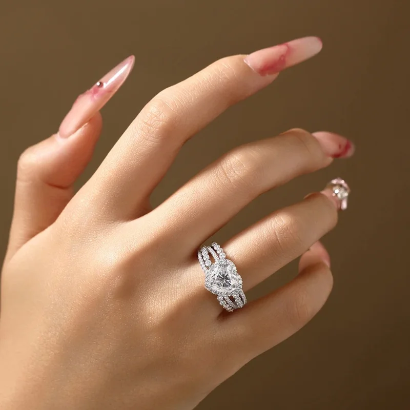 2026 Classic Model - 925 Silver Engraved Sparkling Large Heart-shaped Zirconia Ring - Perfect for Weekend Parties To Wear