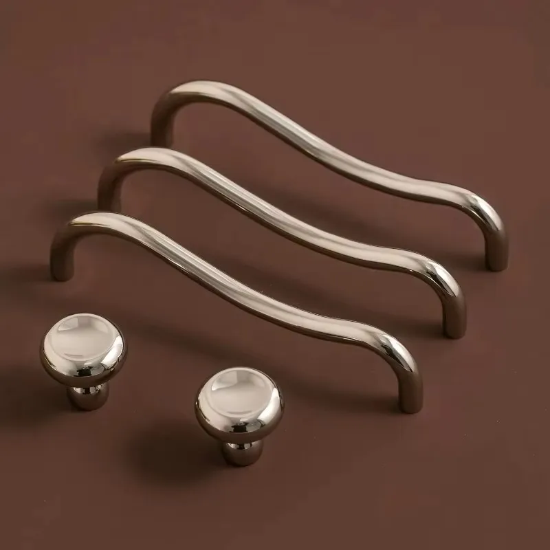 Brass Irregular Line Furniture Handles Bright Cupboard Wardrobe Dresser Drawer Cabinet Knobs Door Pulls T-Bar Decorative Knob