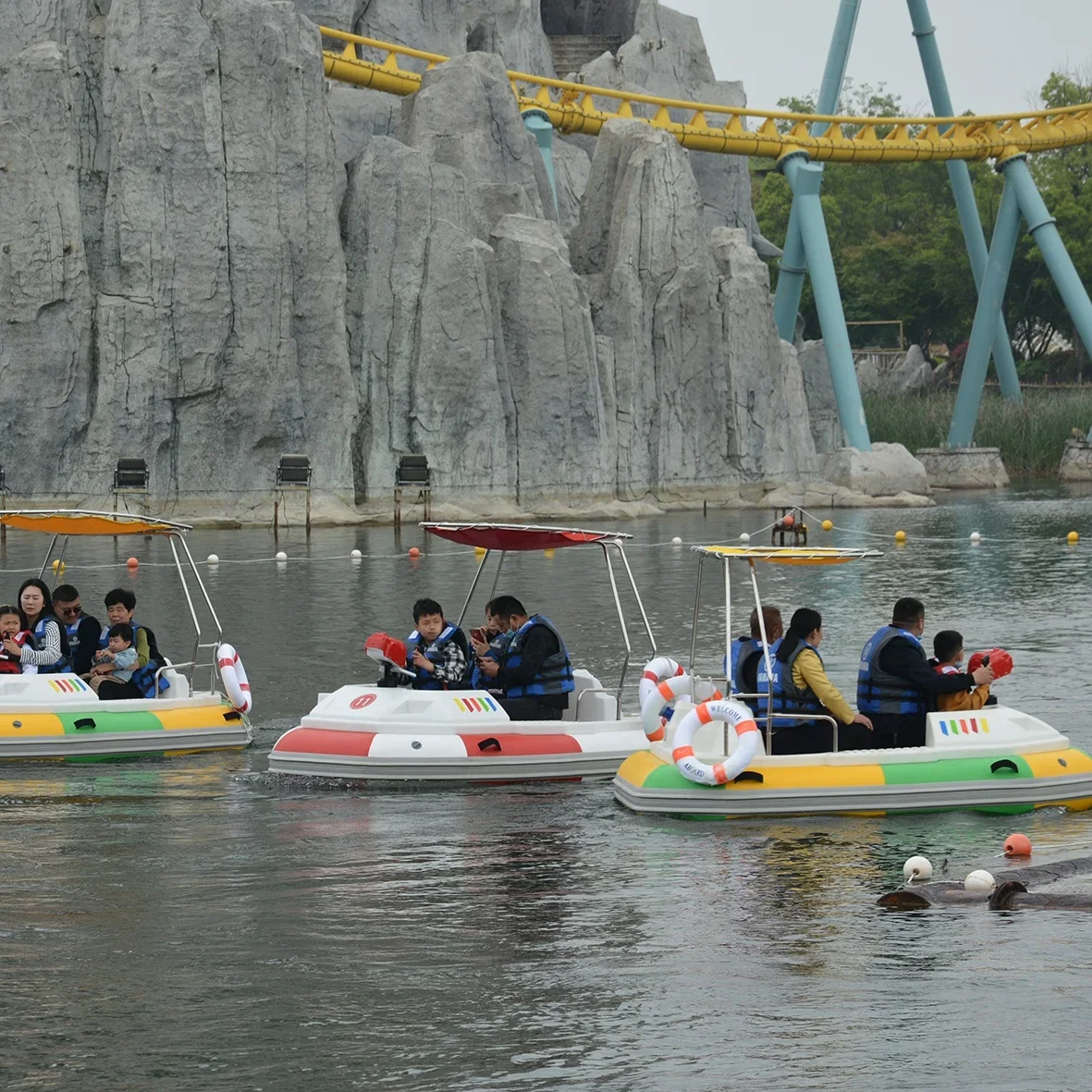 Water Amusement Bumper Boat with CE Certification