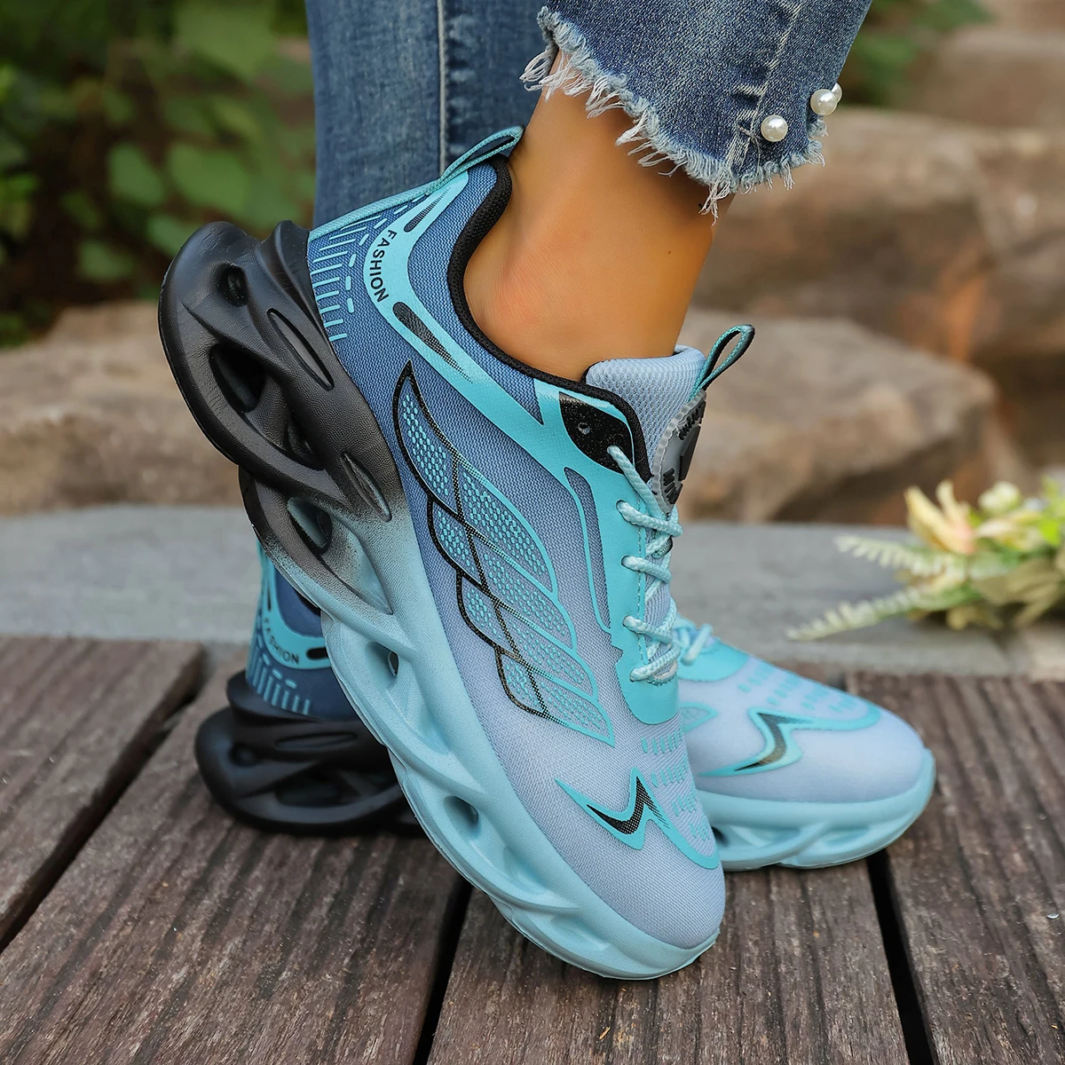 Gradient Color-Blocking Trendy Dad Sneakers High-Elastic Thick-Soled Cushioned Running Shoes