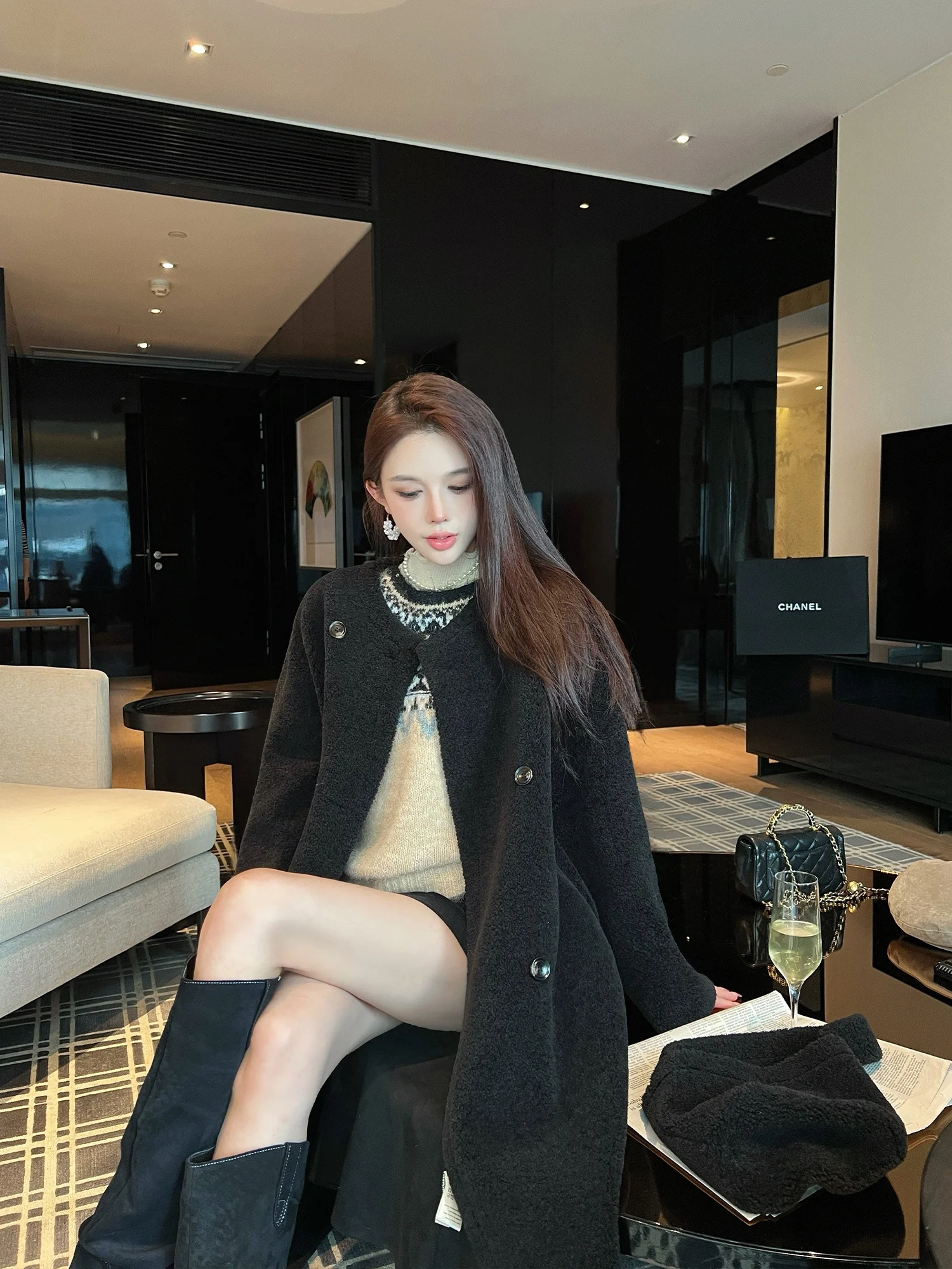 

LADIESFIRST Lamb Fur Jaet with Bag Korean Sle Versatile Slimming Mid-Length Outerwear Commute Thiened Polyester