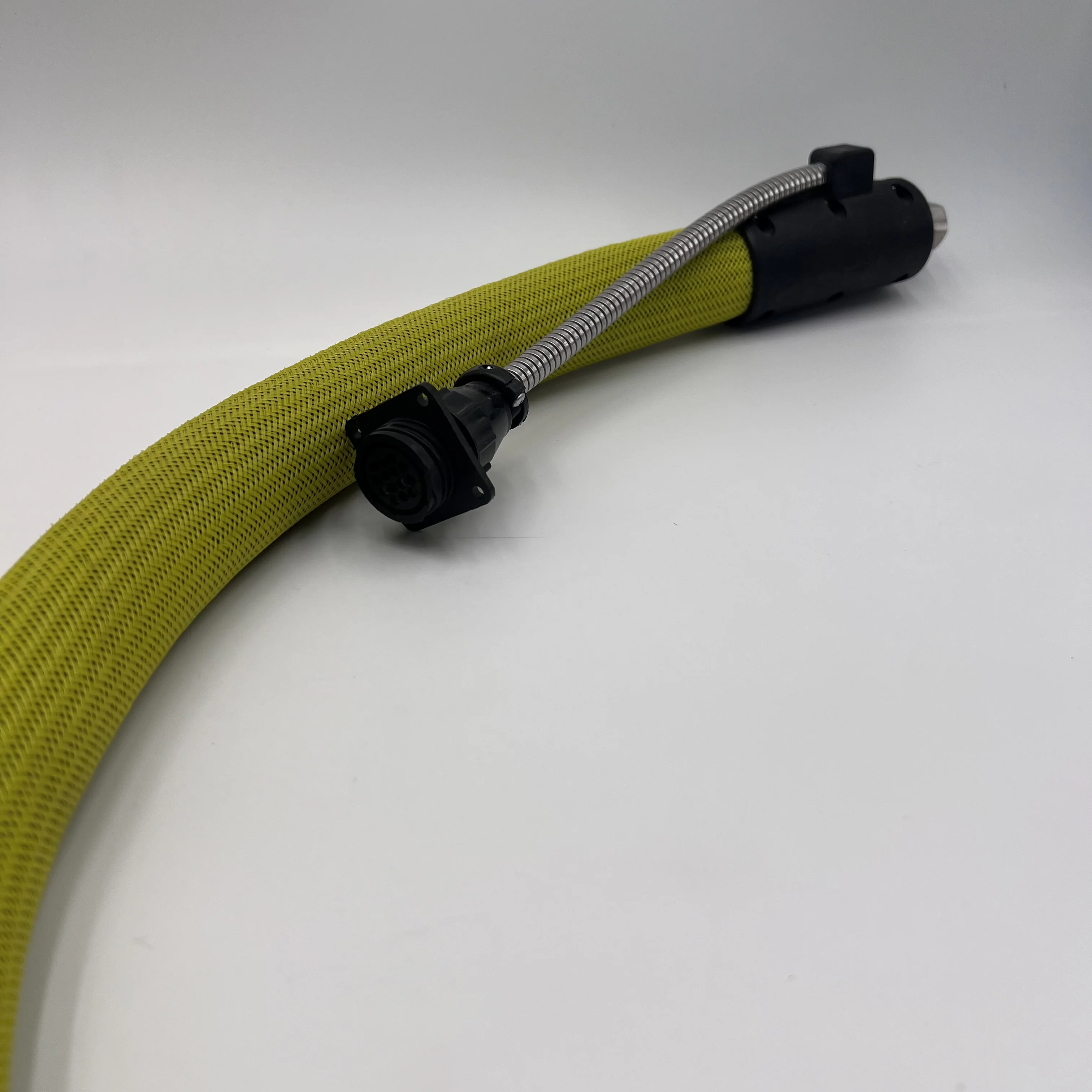 6mm Flexible Electric PTFE Heated Hot Melt Glue Hose for Automotive Use 220V 60~+260 Cutting Service