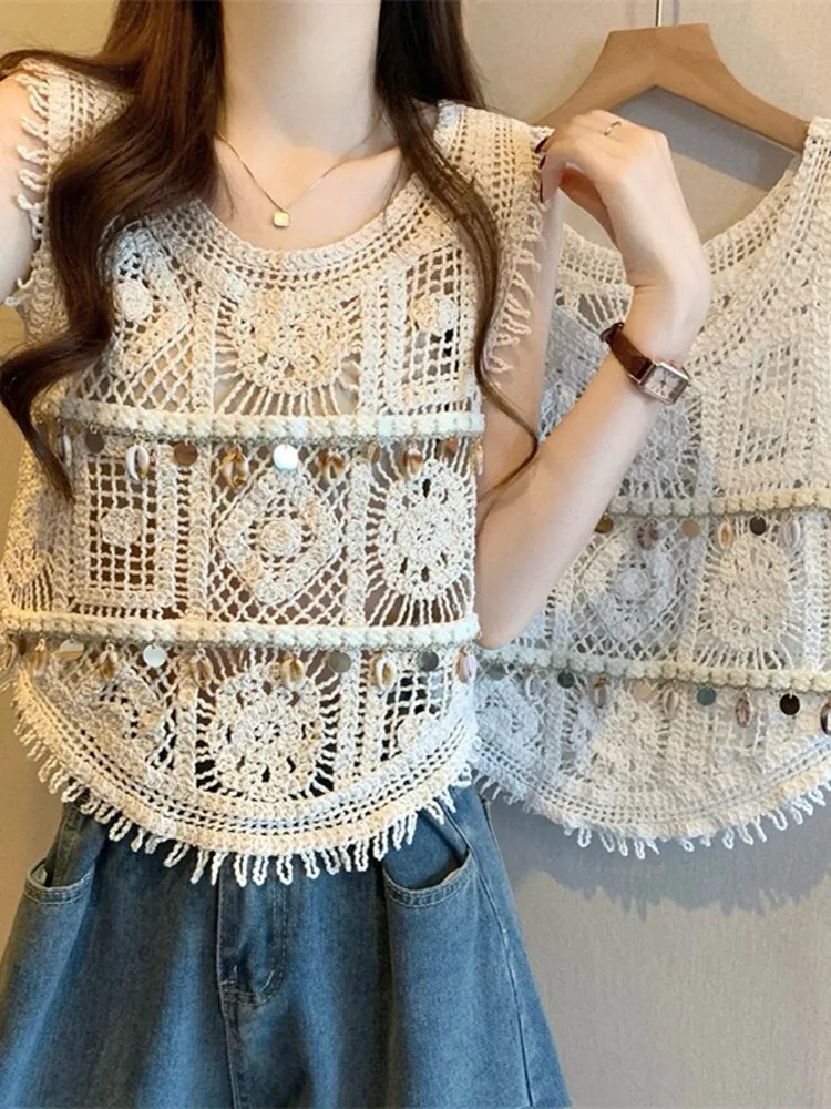 Bohemian vacation style hollow knitted top women summer age reducing fashion hook flower tassel sleeveless trendy vest