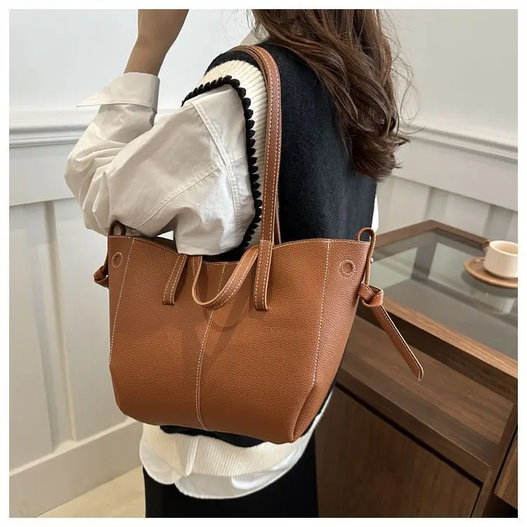 Advanced Large Capacity Commuting Fashionable Tote Bag for Women 2026 Versatile New Style Underarm Single Shoulder Handheld