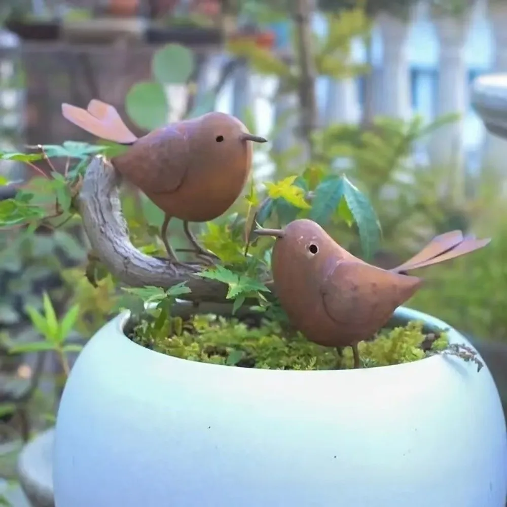 Unique Funny Metal Bird Sculptures Rusty Rustic Garden Bird Decoration Craft Simulation Animal Retro Bird Statue Home Decoration