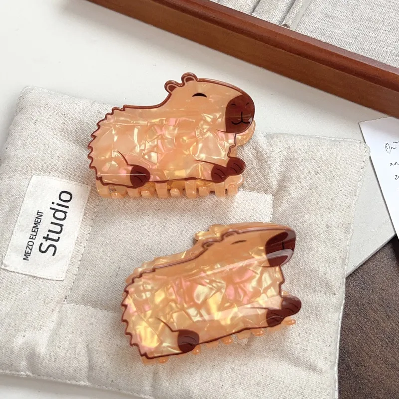 

1 шт. Милая заколка для волос в виде капибары для женщин, очаровательный игривый дизайн, модный причудливый аксессуар, стильный головной убор для девочек, для повседневного образа