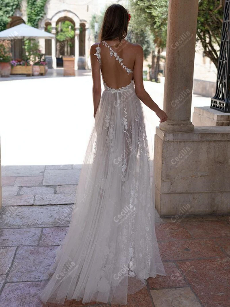 Exquisite Wedding Dresses A-Line Illusion Bridal Gowns Lace Appliques Backless Robes Glamorous Vestidos De Novia 2025 Customized