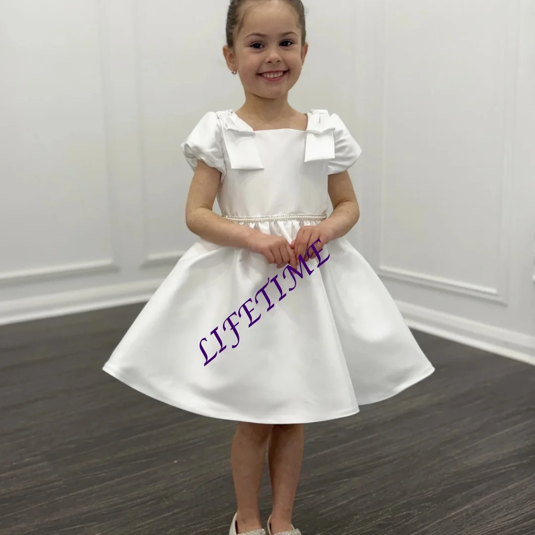 Bonito cetim criança pageant vestido branco flor menina vestido para crianças arcos pricness meninas vestido de natal para ocasião especial