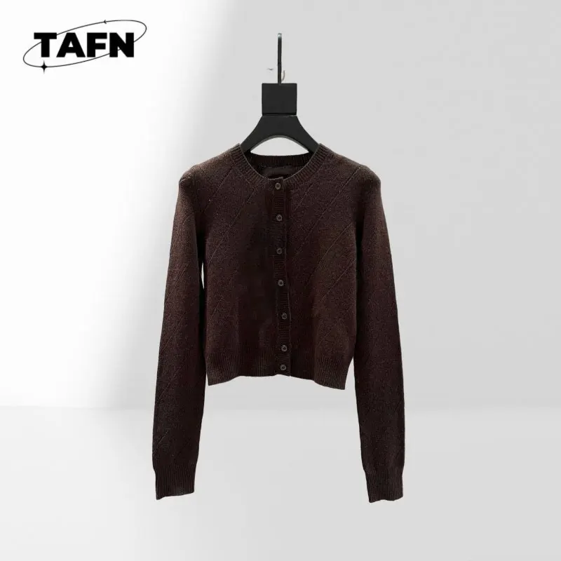 

100% Cashmere Women's Premium Retro-Inspired Cashmere Cardigan Stylish and Cozy for 2025 Retro Design for Casual Comfort AK0201