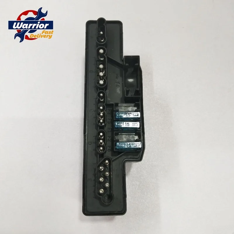

2105400472 A2105400472 2105400472 Fuse Box Relay Unit for MERCEDES Benz SLK E-Class W210 S210 E320 R170 SLK200