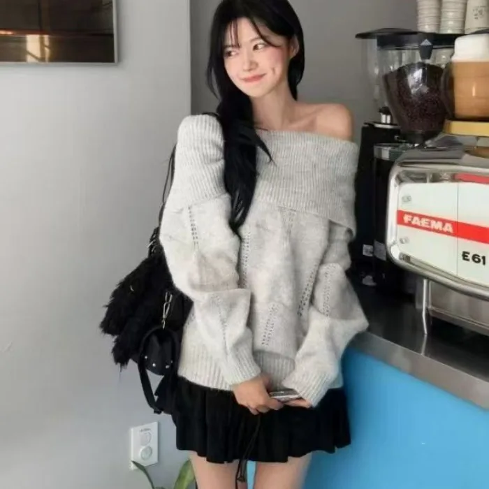 Maglieria da donna coreana Sle Chic scava fuori una spalla lunga Sve taglio dritto pendolarismo Sle Casual autunno inverno Top