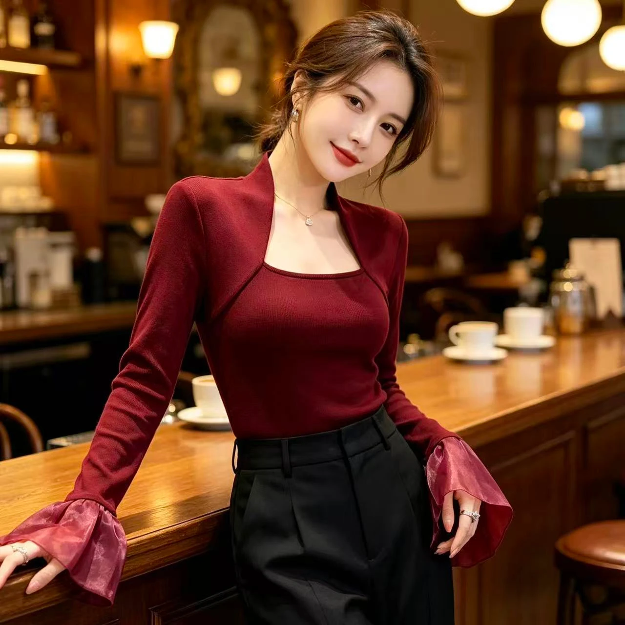 Elegant Square Collar Bell Sleeve Shirt Women's Slimming Design Long Sleeve Base Layer Top Fashion French Style Autumn Winter